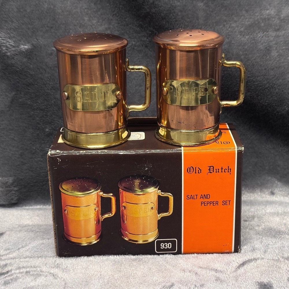 Old Dutch Salt and Pepper Set 930 Solid Copper Brass Mug Shakers Portugal 1983